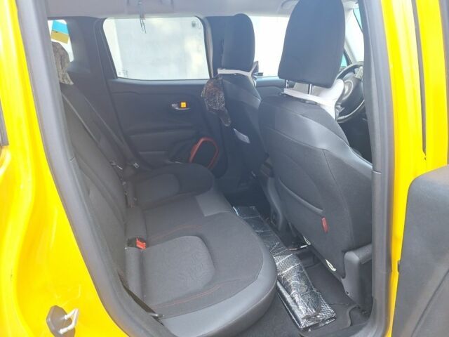 Желтый Джип Другая, объемом двигателя 2.4 л и пробегом 107 тыс. км за 15500 $, фото 6 на Automoto.ua