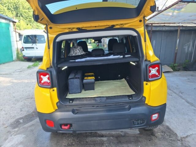 Желтый Джип Другая, объемом двигателя 2.4 л и пробегом 107 тыс. км за 15500 $, фото 7 на Automoto.ua