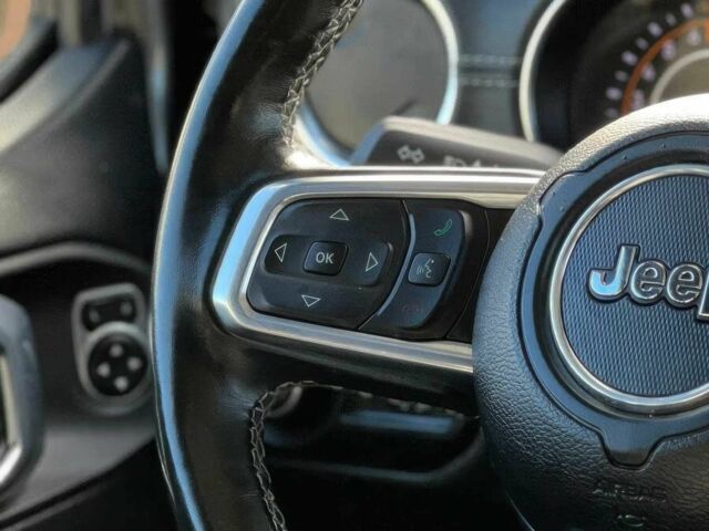 Сірий Джип Інша, об'ємом двигуна 3.6 л та пробігом 10 тис. км за 28900 $, фото 6 на Automoto.ua