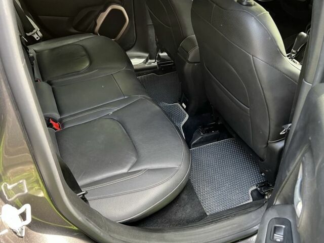 Серый Джип Другая, объемом двигателя 2.4 л и пробегом 92 тыс. км за 15200 $, фото 7 на Automoto.ua