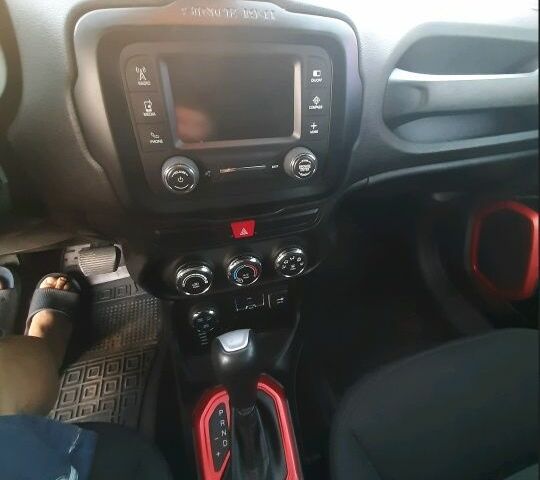 Серый Джип Другая, объемом двигателя 2.4 л и пробегом 119 тыс. км за 14000 $, фото 2 на Automoto.ua