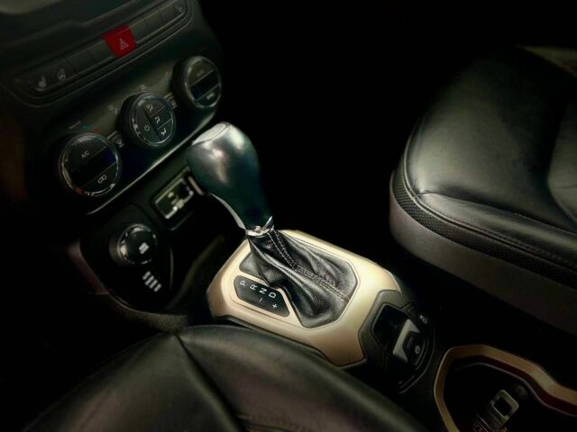 Серый Джип Другая, объемом двигателя 2.4 л и пробегом 102 тыс. км за 14000 $, фото 7 на Automoto.ua