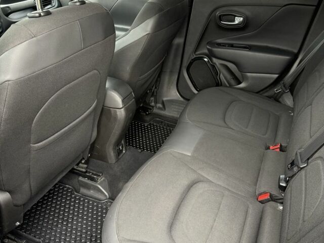 Серый Джип Другая, объемом двигателя 2.4 л и пробегом 156 тыс. км за 13200 $, фото 22 на Automoto.ua