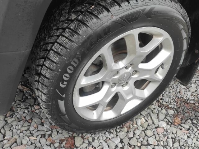 Серый Джип Другая, объемом двигателя 2.4 л и пробегом 67 тыс. км за 12400 $, фото 13 на Automoto.ua