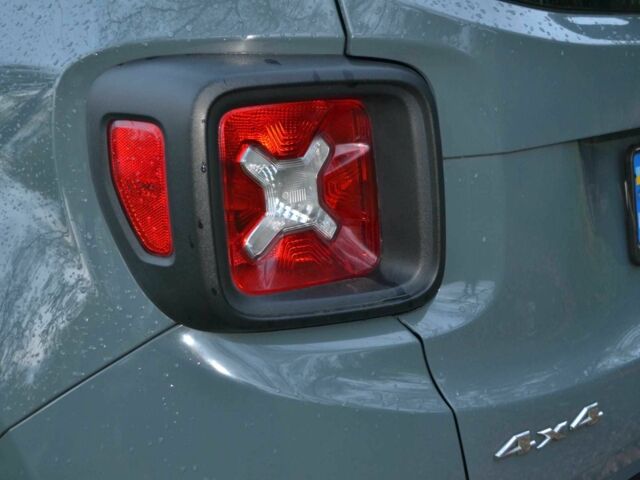 Серый Джип Другая, объемом двигателя 2.4 л и пробегом 223 тыс. км за 12850 $, фото 7 на Automoto.ua