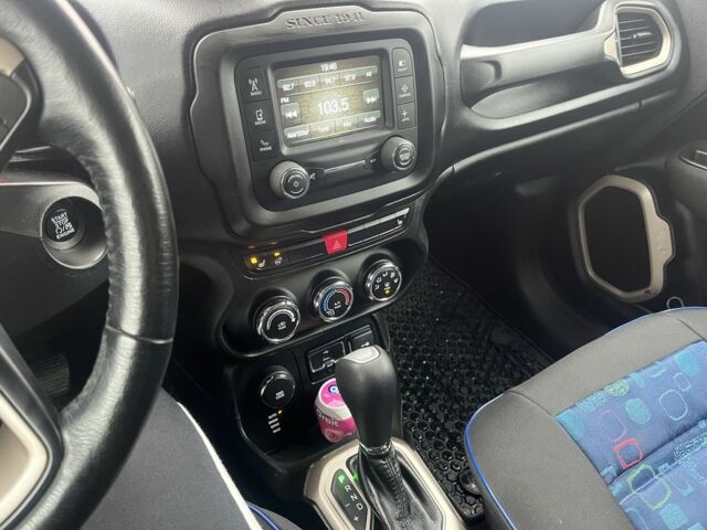 Серый Джип Другая, объемом двигателя 2.4 л и пробегом 99 тыс. км за 10800 $, фото 4 на Automoto.ua