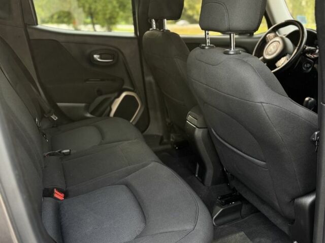 Серый Джип Другая, объемом двигателя 2.4 л и пробегом 144 тыс. км за 12999 $, фото 19 на Automoto.ua