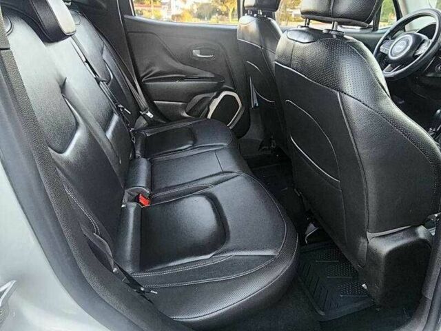 Серый Джип Другая, объемом двигателя 2.4 л и пробегом 55 тыс. км за 2100 $, фото 8 на Automoto.ua