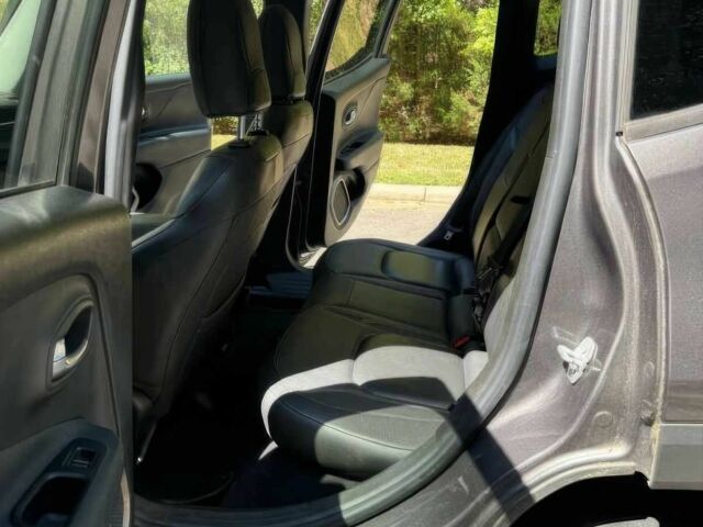 Серый Джип Другая, объемом двигателя 2.4 л и пробегом 64 тыс. км за 4900 $, фото 9 на Automoto.ua