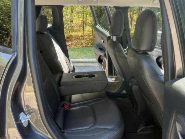 Серый Джип Другая, объемом двигателя 2.4 л и пробегом 64 тыс. км за 4900 $, фото 10 на Automoto.ua