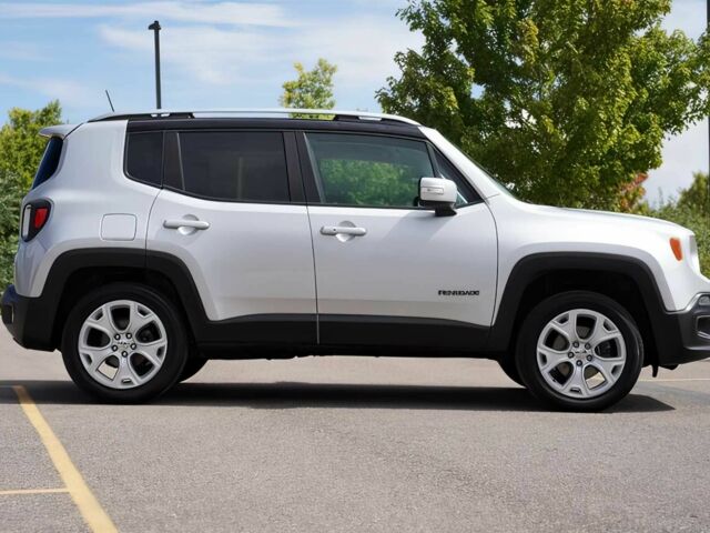 Серый Джип Другая, объемом двигателя 2.4 л и пробегом 47 тыс. км за 9500 $, фото 6 на Automoto.ua