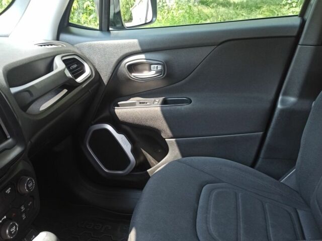 Серый Джип Другая, объемом двигателя 2.4 л и пробегом 139 тыс. км за 15200 $, фото 16 на Automoto.ua