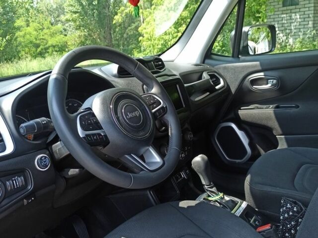 Серый Джип Другая, объемом двигателя 2.4 л и пробегом 139 тыс. км за 15200 $, фото 11 на Automoto.ua