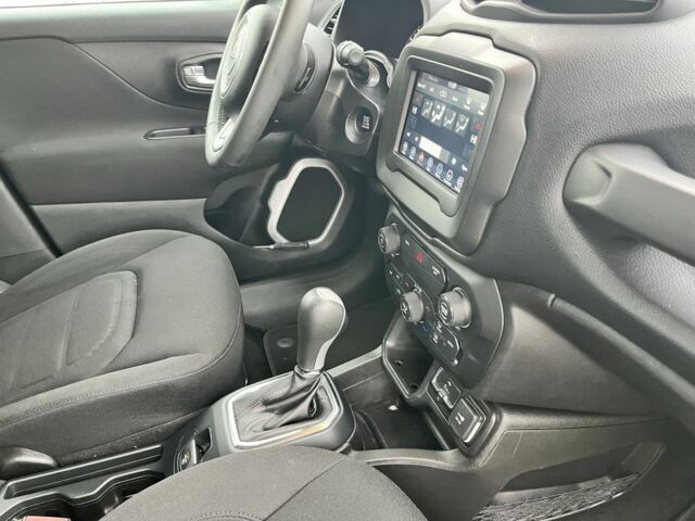 Сірий Джип Інша, об'ємом двигуна 2.4 л та пробігом 58 тис. км за 16500 $, фото 17 на Automoto.ua