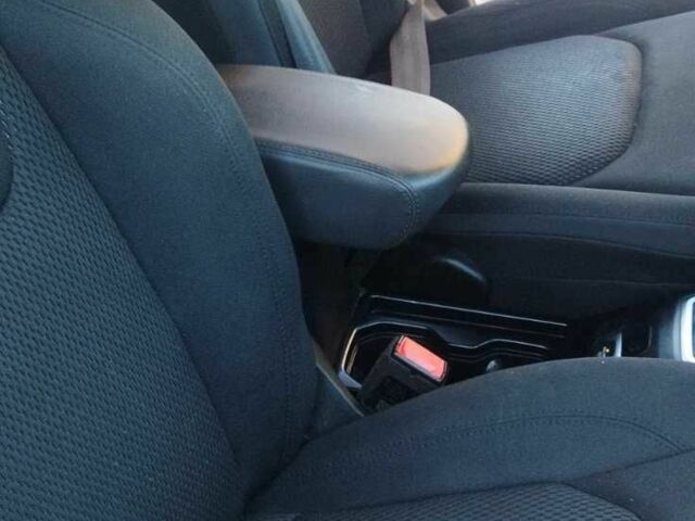 Серый Джип Другая, объемом двигателя 2.4 л и пробегом 80 тыс. км за 14000 $, фото 4 на Automoto.ua