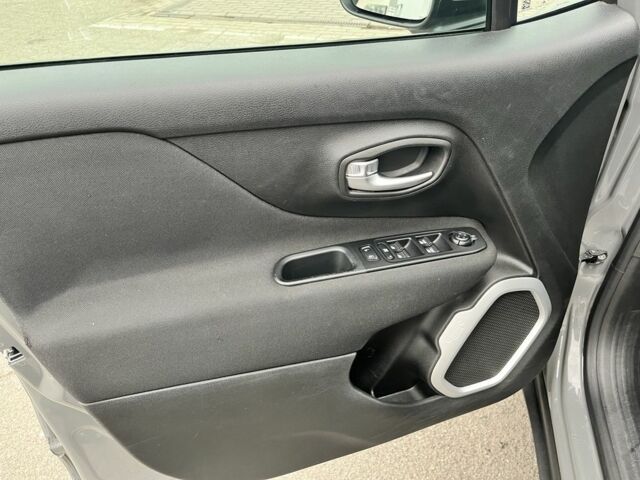 Сірий Джип Інша, об'ємом двигуна 2.4 л та пробігом 58 тис. км за 16500 $, фото 20 на Automoto.ua