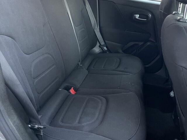 Сірий Джип Інша, об'ємом двигуна 2.4 л та пробігом 80 тис. км за 10900 $, фото 10 на Automoto.ua