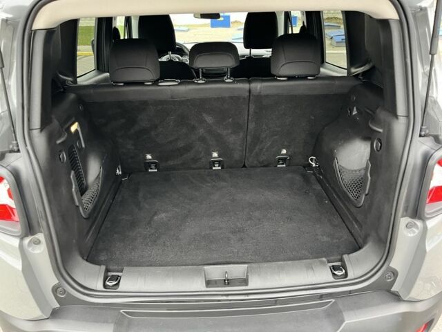 Сірий Джип Інша, об'ємом двигуна 2.4 л та пробігом 58 тис. км за 16500 $, фото 23 на Automoto.ua