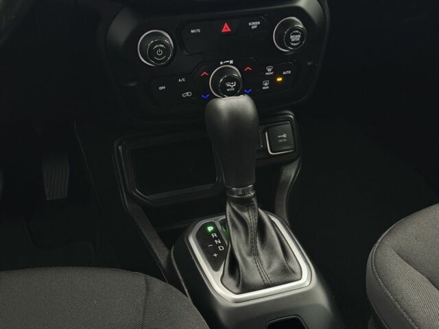 Серый Джип Другая, объемом двигателя 2.4 л и пробегом 79 тыс. км за 15500 $, фото 17 на Automoto.ua