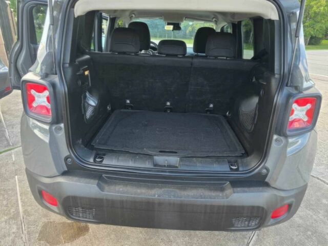 Серый Джип Другая, объемом двигателя 2.4 л и пробегом 41 тыс. км за 12800 $, фото 9 на Automoto.ua