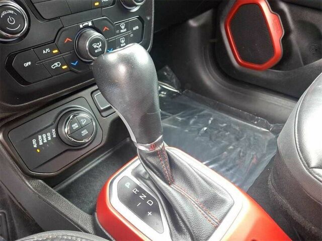 Сірий Джип Інша, об'ємом двигуна 1.3 л та пробігом 18 тис. км за 6000 $, фото 6 на Automoto.ua