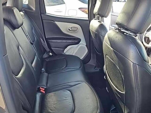 Сірий Джип Інша, об'ємом двигуна 0 л та пробігом 32 тис. км за 16700 $, фото 6 на Automoto.ua