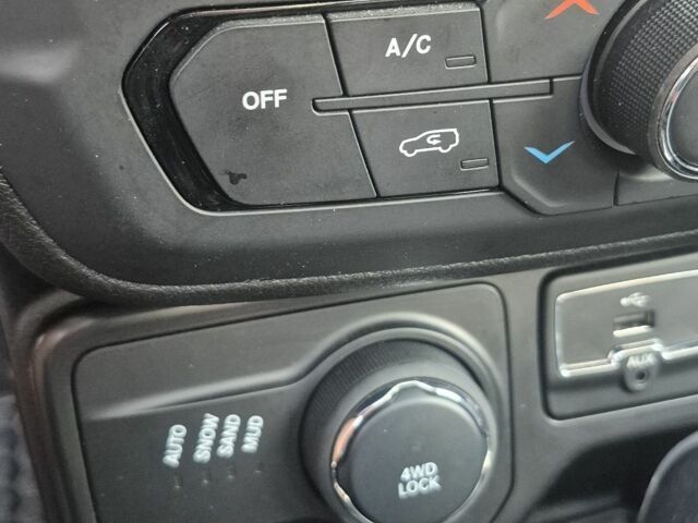 Серый Джип Другая, объемом двигателя 1.3 л и пробегом 53 тыс. км за 18900 $, фото 11 на Automoto.ua