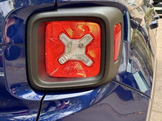 Синий Джип Другая, объемом двигателя 2.4 л и пробегом 103 тыс. км за 12700 $, фото 6 на Automoto.ua