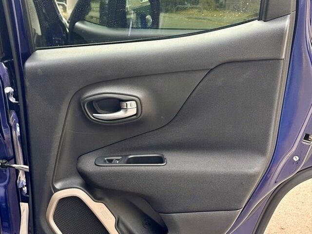 Синий Джип Другая, объемом двигателя 2.4 л и пробегом 103 тыс. км за 12700 $, фото 11 на Automoto.ua