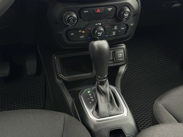 Синий Джип Другая, объемом двигателя 2.4 л и пробегом 132 тыс. км за 14450 $, фото 19 на Automoto.ua