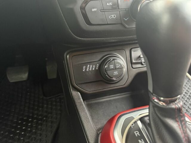 Синий Джип Другая, объемом двигателя 1.3 л и пробегом 42 тыс. км за 11503 $, фото 10 на Automoto.ua