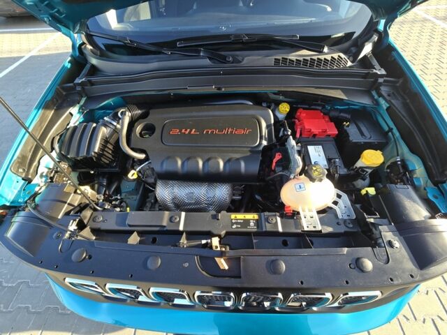 Синий Джип Другая, объемом двигателя 2.4 л и пробегом 99 тыс. км за 14800 $, фото 5 на Automoto.ua