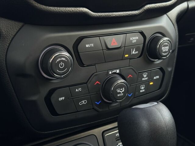 Синий Джип Другая, объемом двигателя 2.4 л и пробегом 146 тыс. км за 14900 $, фото 18 на Automoto.ua