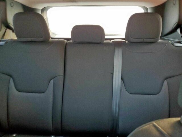 Синій Джип Інша, об'ємом двигуна 1.3 л та пробігом 81 тис. км за 2700 $, фото 9 на Automoto.ua