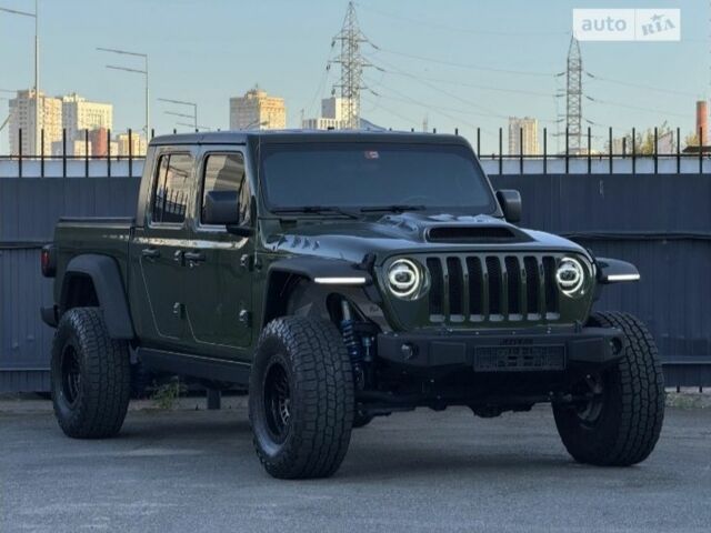 Зелений Джип Інша, об'ємом двигуна 3 л та пробігом 32 тис. км за 67000 $, фото 2 на Automoto.ua