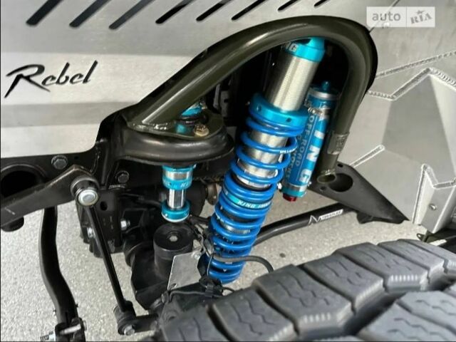 Зелений Джип Інша, об'ємом двигуна 3 л та пробігом 32 тис. км за 67000 $, фото 9 на Automoto.ua