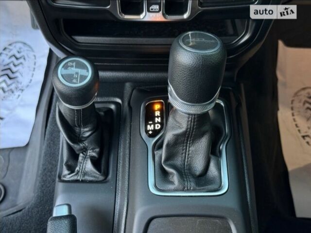 Зелений Джип Інша, об'ємом двигуна 3 л та пробігом 32 тис. км за 67000 $, фото 19 на Automoto.ua