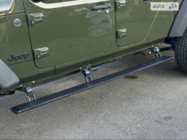 Зелений Джип Інша, об'ємом двигуна 3 л та пробігом 32 тис. км за 67000 $, фото 12 на Automoto.ua