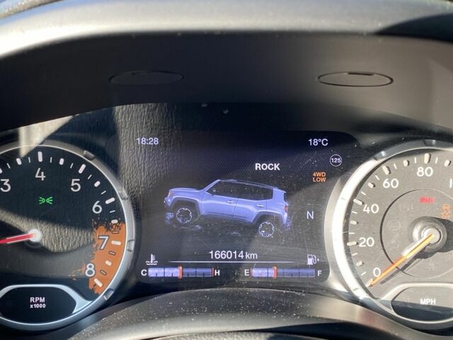 Зелений Джип Інша, об'ємом двигуна 2.4 л та пробігом 167 тис. км за 12999 $, фото 17 на Automoto.ua