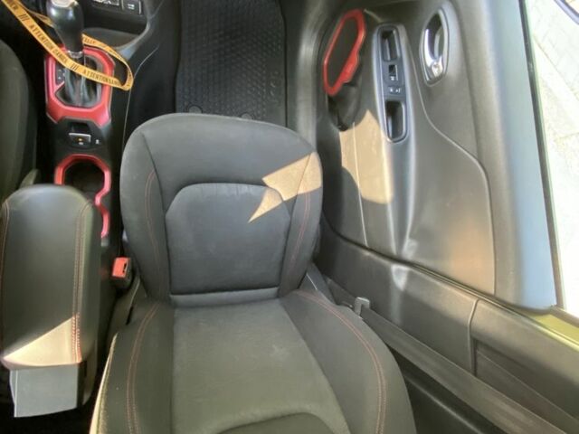 Зелений Джип Інша, об'ємом двигуна 2.4 л та пробігом 167 тис. км за 12999 $, фото 15 на Automoto.ua