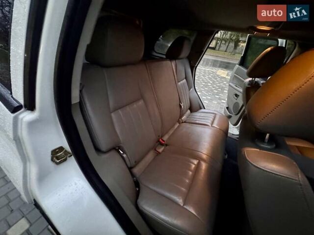 Белый Джип Гранд Чероки, объемом двигателя 4.7 л и пробегом 228 тыс. км за 7400 $, фото 68 на Automoto.ua