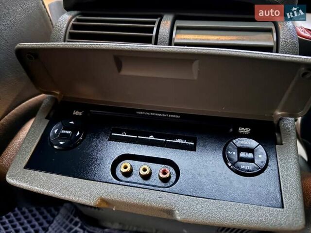 Белый Джип Гранд Чероки, объемом двигателя 4.7 л и пробегом 228 тыс. км за 7400 $, фото 71 на Automoto.ua