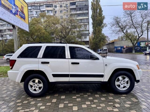 Белый Джип Гранд Чероки, объемом двигателя 4.7 л и пробегом 228 тыс. км за 7400 $, фото 5 на Automoto.ua