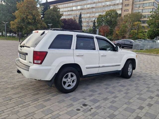 Джип Grand Cherokee 2008 у Дніпро (Дніпропетровську) на Automoto.ua Білий Джип Grand Cherokee, об'ємом двигуна 3 л та пробігом 230 тис. км за 9641 $, фото 2 на Automoto.ua