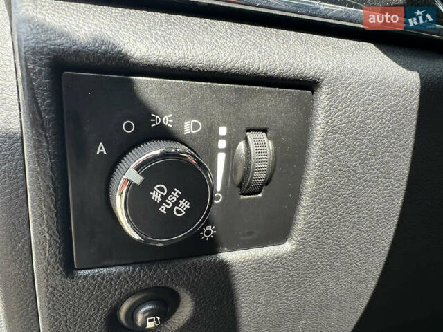 Белый Джип Гранд Чероки, объемом двигателя 2.99 л и пробегом 285 тыс. км за 12999 $, фото 10 на Automoto.ua