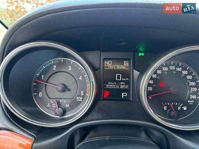 Белый Джип Гранд Чероки, объемом двигателя 2.99 л и пробегом 354 тыс. км за 15000 $, фото 1 на Automoto.ua