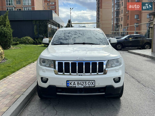 Белый Джип Гранд Чероки, объемом двигателя 2.99 л и пробегом 285 тыс. км за 12999 $, фото 2 на Automoto.ua