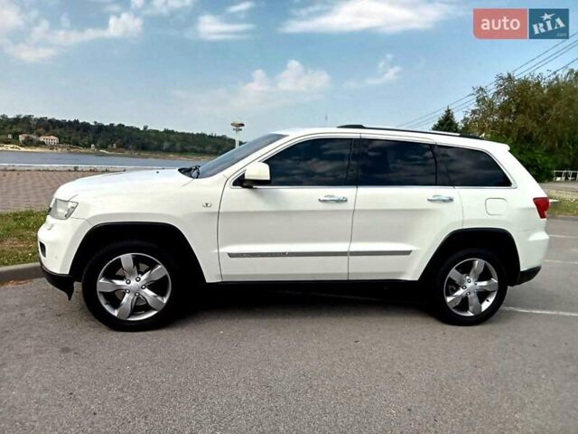 Білий Джип Grand Cherokee, об'ємом двигуна 3 л та пробігом 285 тис. км за 12900 $, фото 20 на Automoto.ua