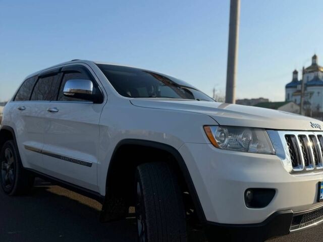 Белый Джип Гранд Чероки, объемом двигателя 3.6 л и пробегом 263 тыс. км за 14499 $, фото 2 на Automoto.ua
