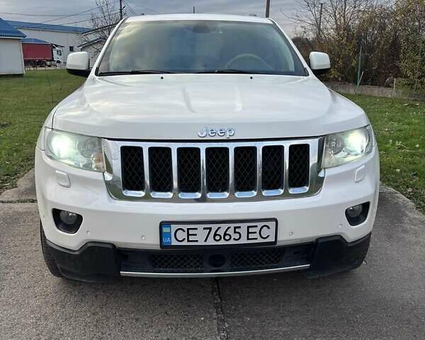 Белый Джип Гранд Чероки, объемом двигателя 2.99 л и пробегом 354 тыс. км за 15000 $, фото 9 на Automoto.ua